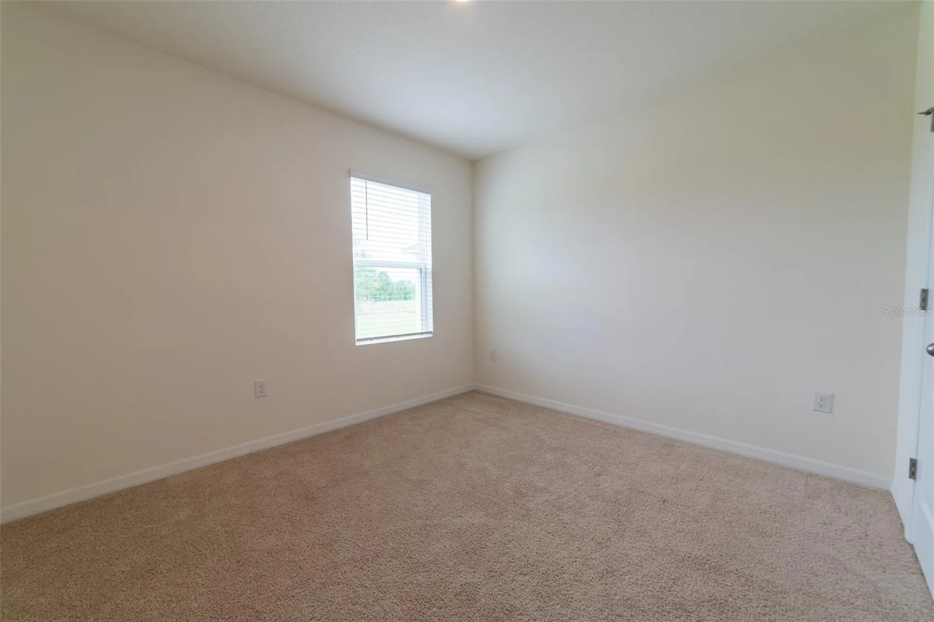 2695 House Finch Road Harmony FL 34773