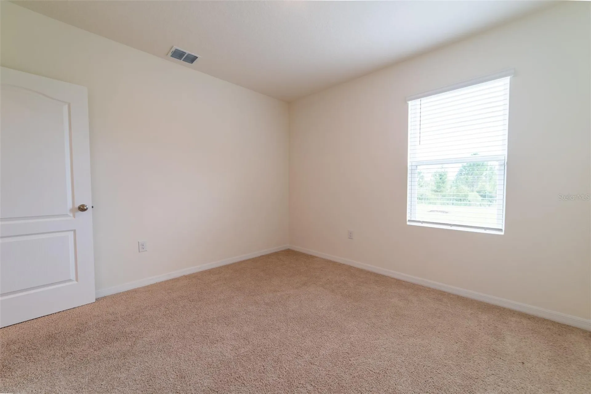 2695 House Finch Road Harmony FL 34773