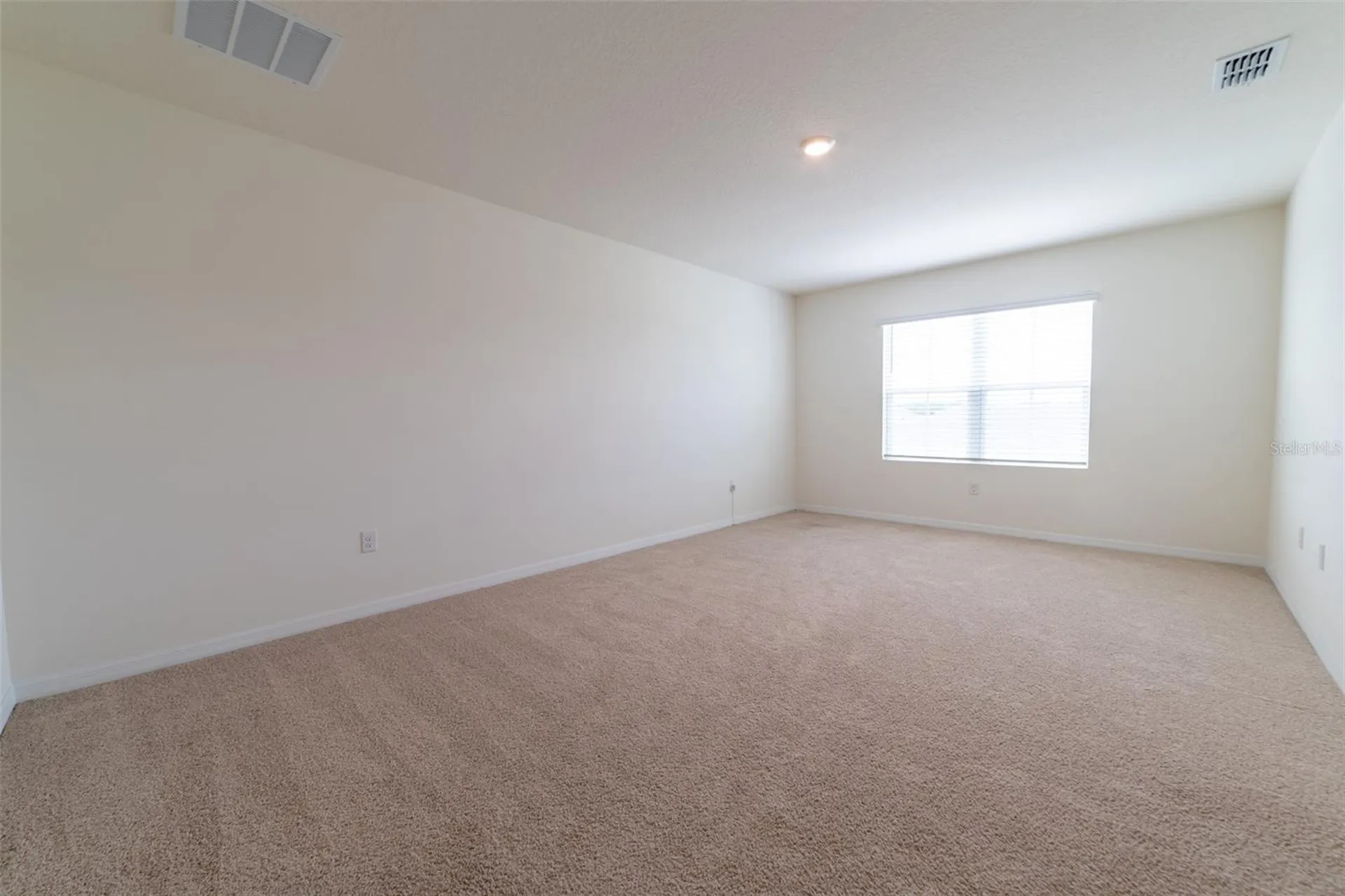 2695 House Finch Road Harmony FL 34773
