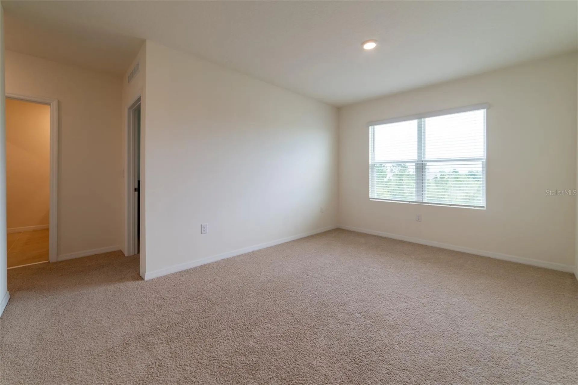 2695 House Finch Road Harmony FL 34773