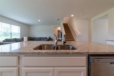 2695 House Finch Road Harmony FL 34773