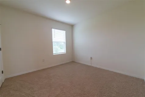 2695 House Finch Road Harmony FL 34773
