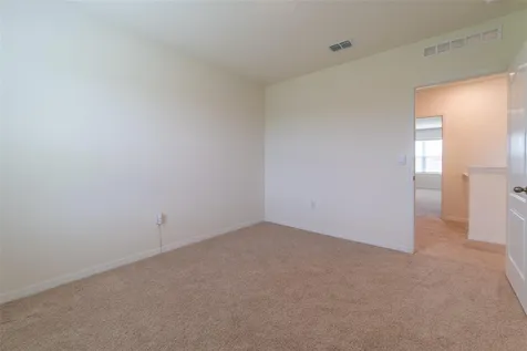 2695 House Finch Road Harmony FL 34773