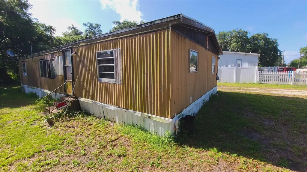 1683 Magnolia Lane Kissimmee FL 34746