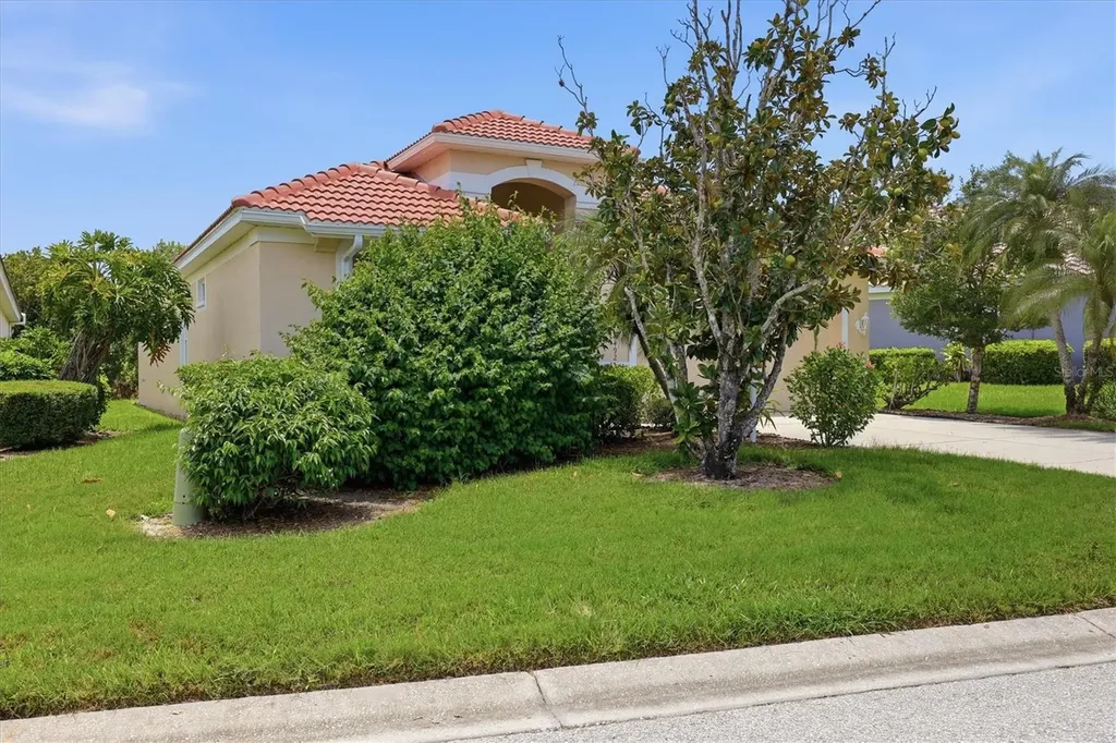 8492 Idlewood Court Lakewood Ranch FL 34202