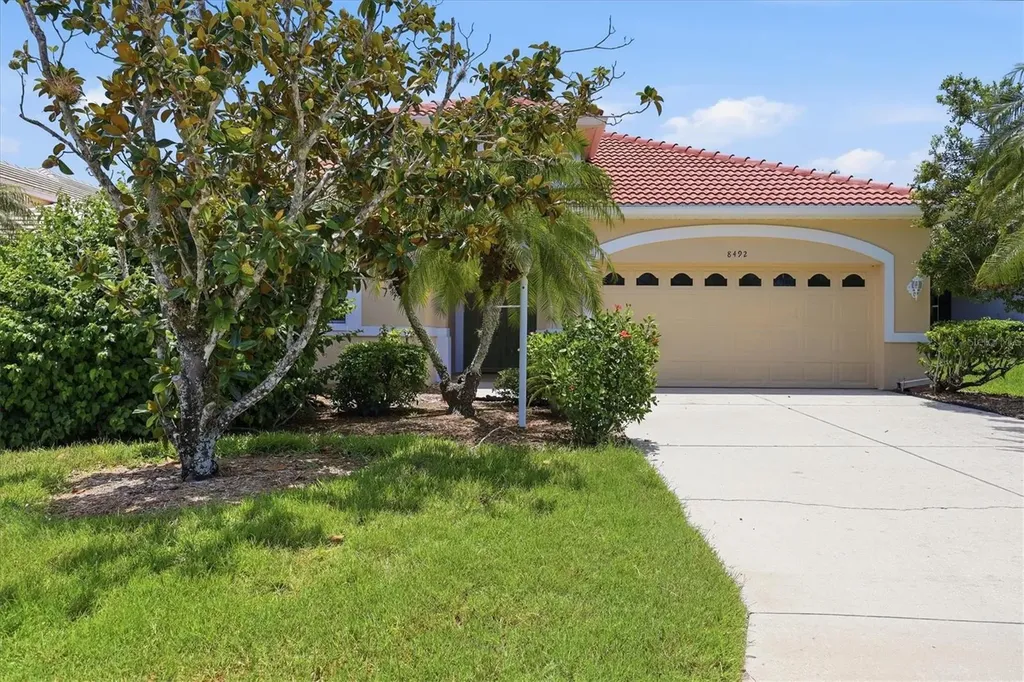 8492 Idlewood Court Lakewood Ranch FL 34202
