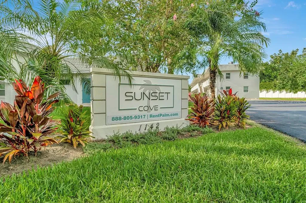 1142 Sunset Point Road Clearwater FL 33755