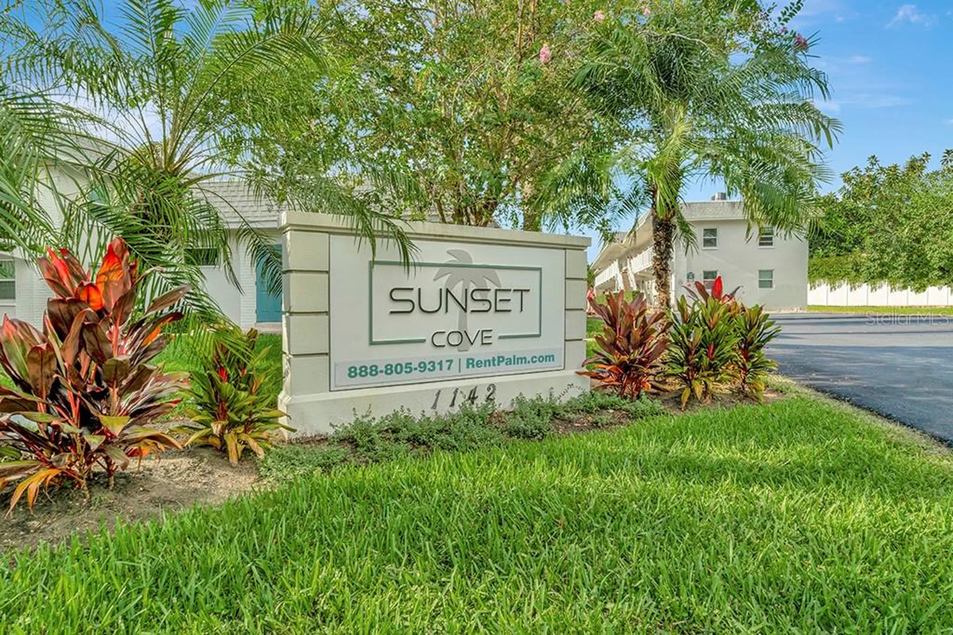 1142 Sunset Point Road Clearwater FL 33755