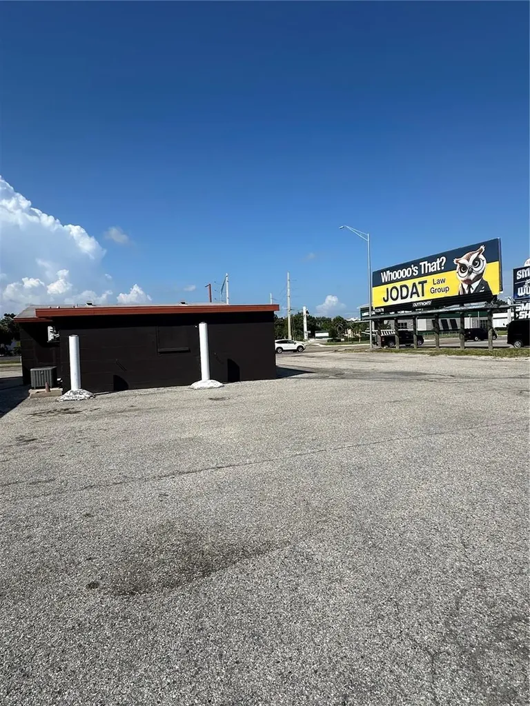 2254 S Tamiami Trail Venice FL 34293