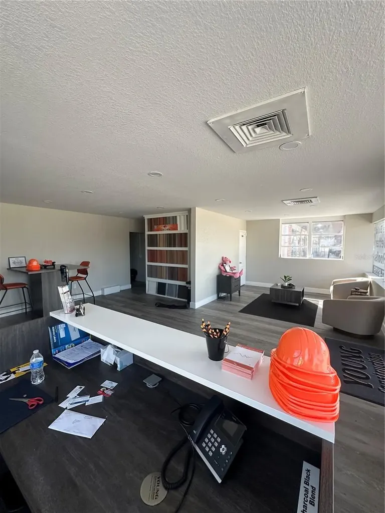 2254 S Tamiami Trail Venice FL 34293