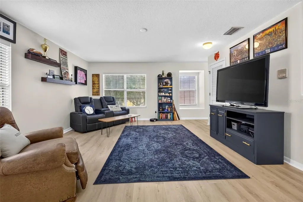 7360 Bridgeview Wesley Chapel FL 33545