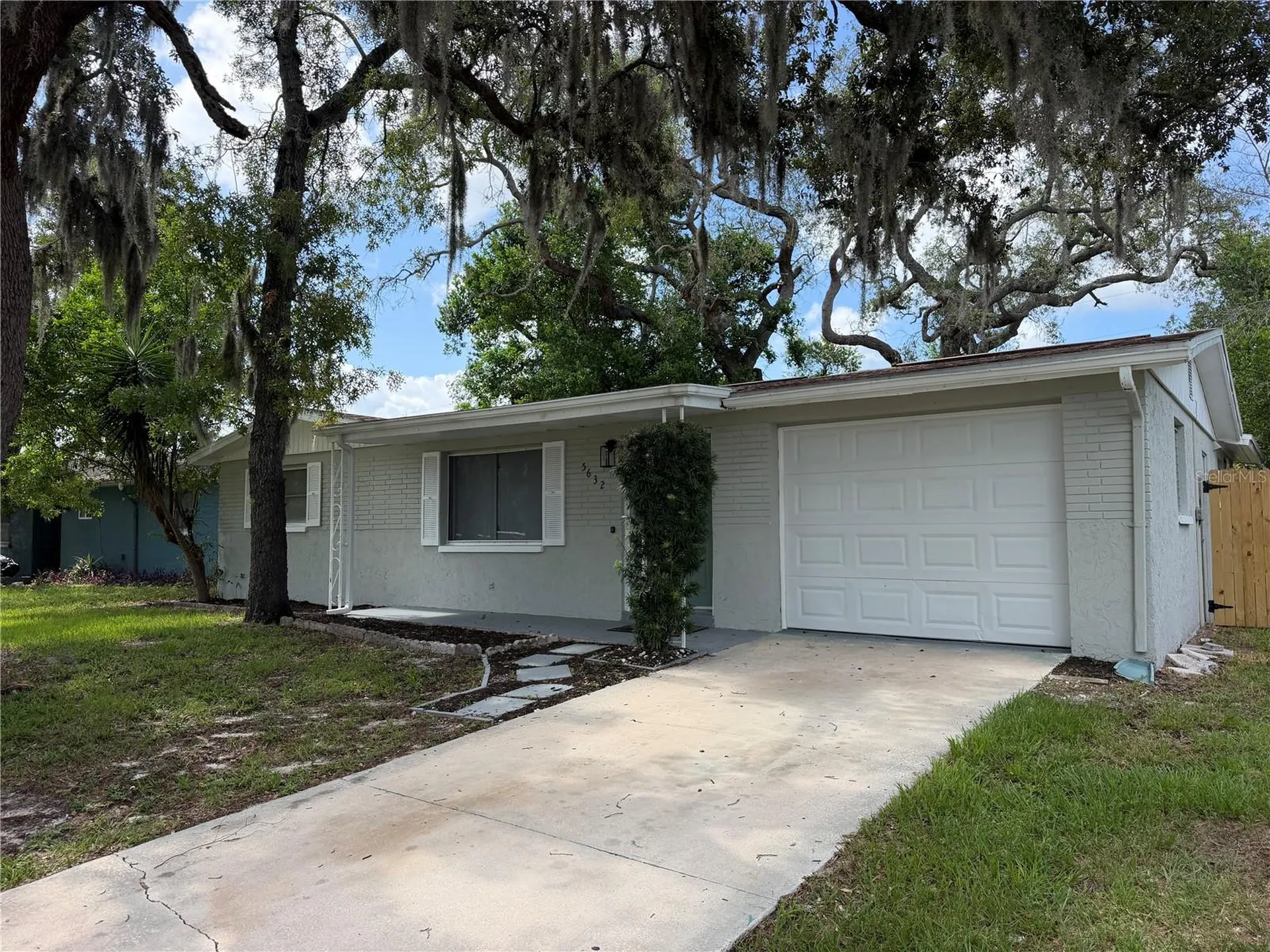 5632 Front Drive Holiday FL 34690