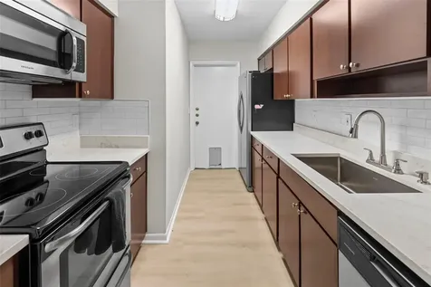 6226 Goldenmoss Way Tampa FL 33617