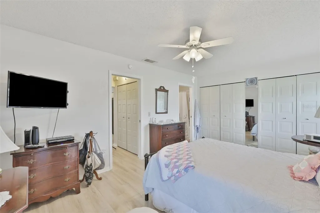 2229 Greenhaven Drive Sun City Center FL 33573