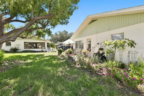2229 Greenhaven Drive Sun City Center FL 33573