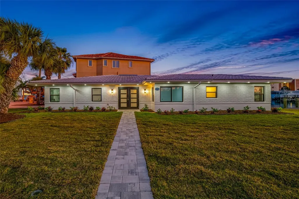 370 59th Avenue St Pete Beach FL 33706