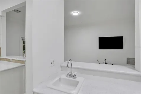 148 S Thornton Avenue Orlando FL 32801
