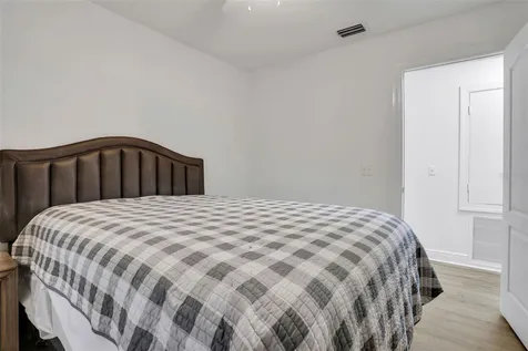 148 S Thornton Avenue Orlando FL 32801