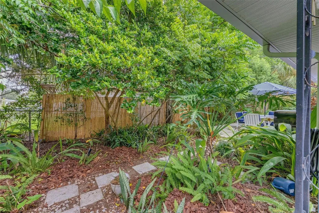 5704 13th Street Zephyrhills FL 33542