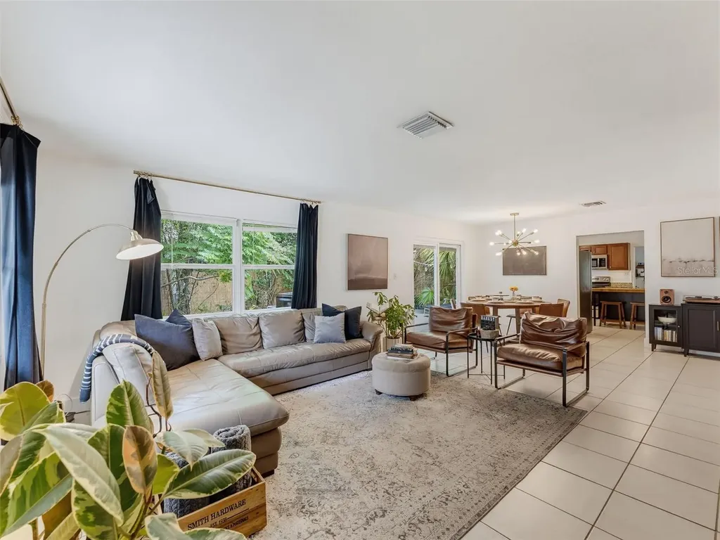 5704 13th Street Zephyrhills FL 33542