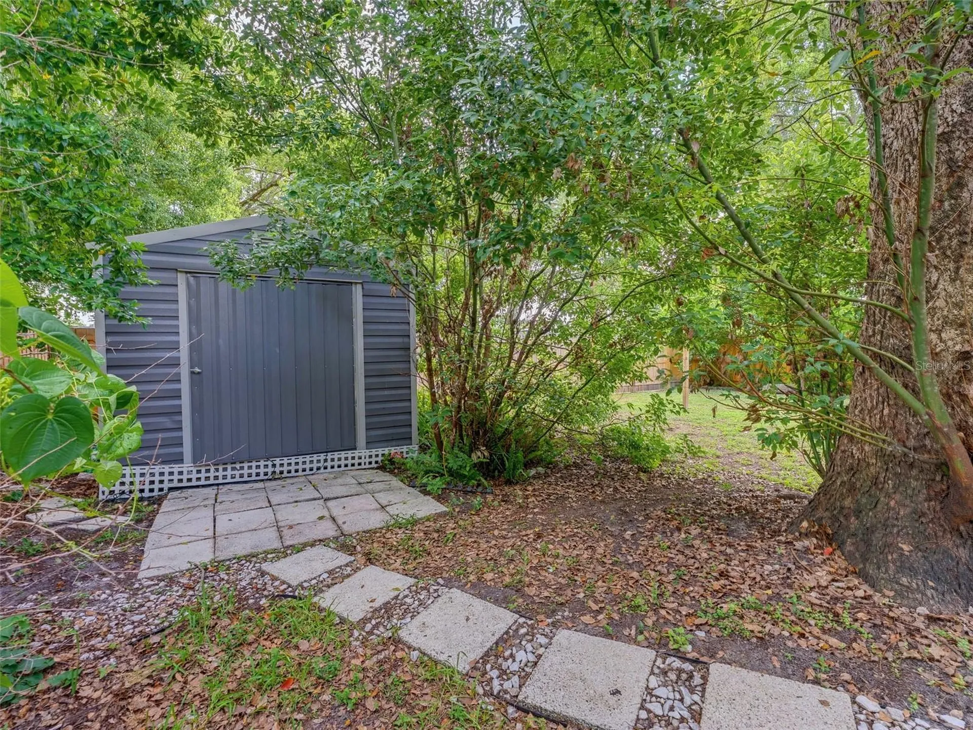 5704 13th Street Zephyrhills FL 33542