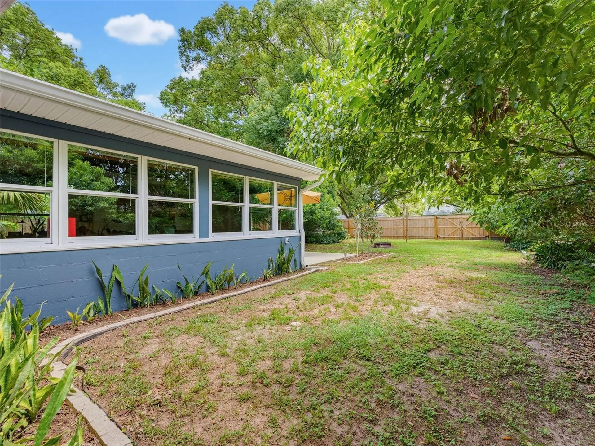 5704 13th Street Zephyrhills FL 33542