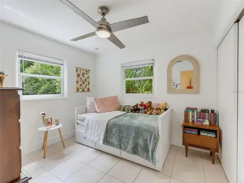 5704 13th Street Zephyrhills FL 33542