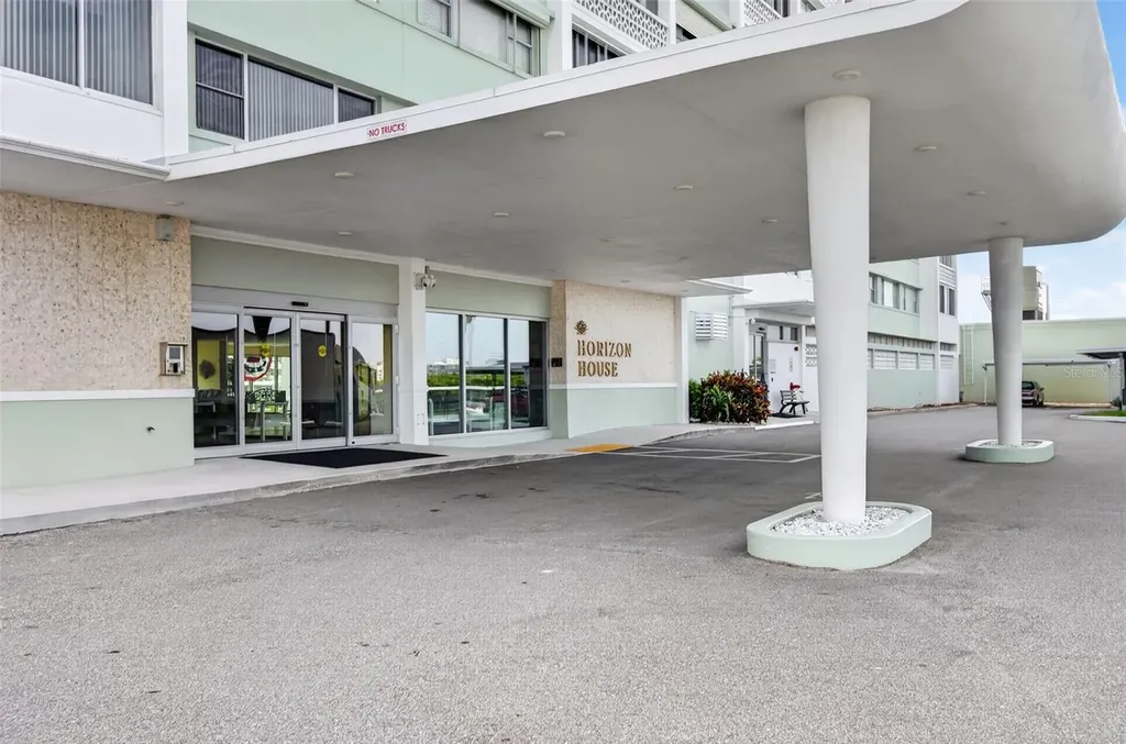 31 Island Way Clearwater Beach FL 33767