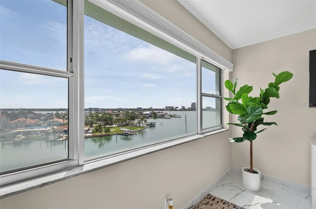 31 Island Way Clearwater Beach FL 33767