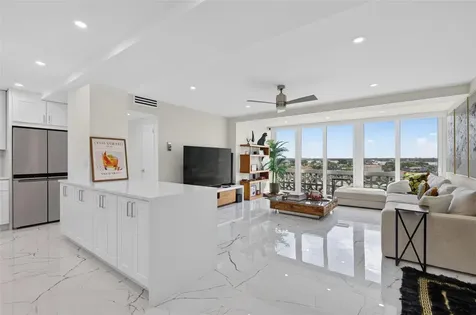 31 Island Way Clearwater Beach FL 33767