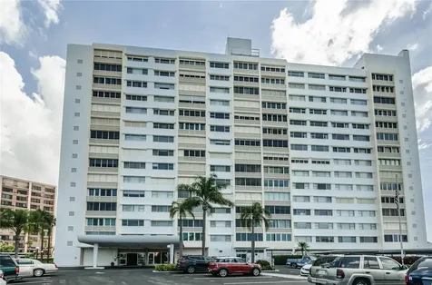 31 Island Way Clearwater Beach FL 33767
