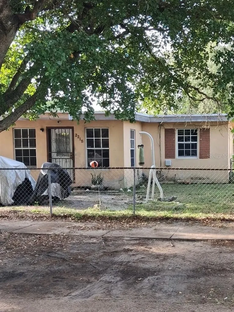 2215 NW 98th Street Miami FL 33147
