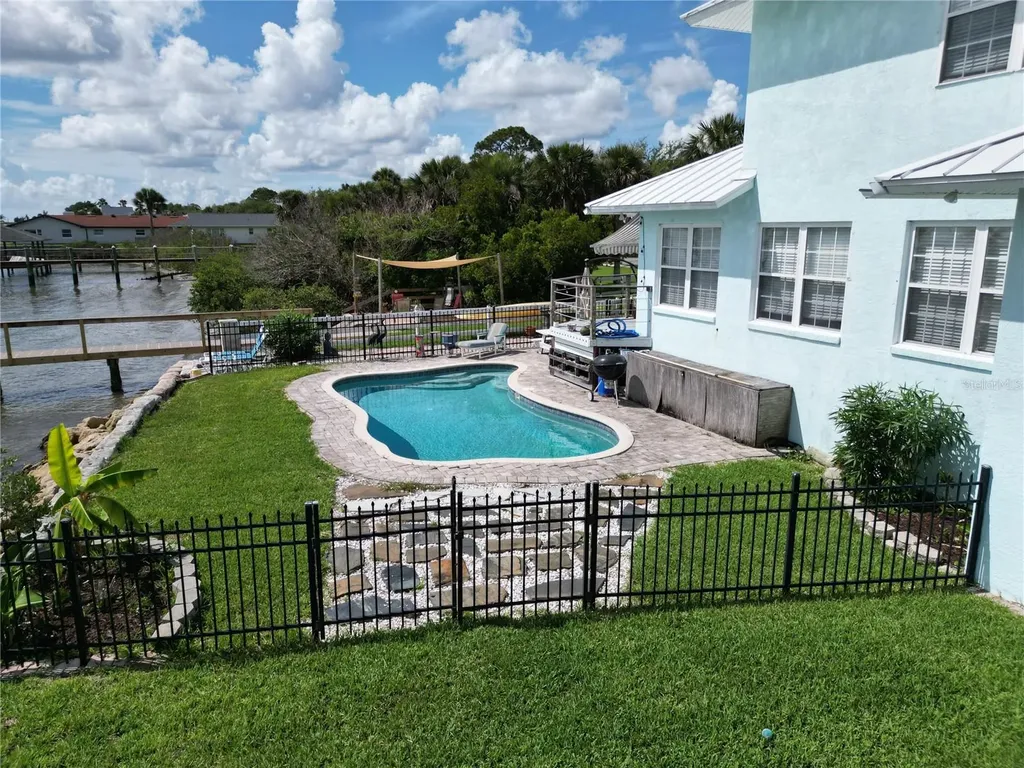 1205 S Riverside Drive Edgewater FL 32132