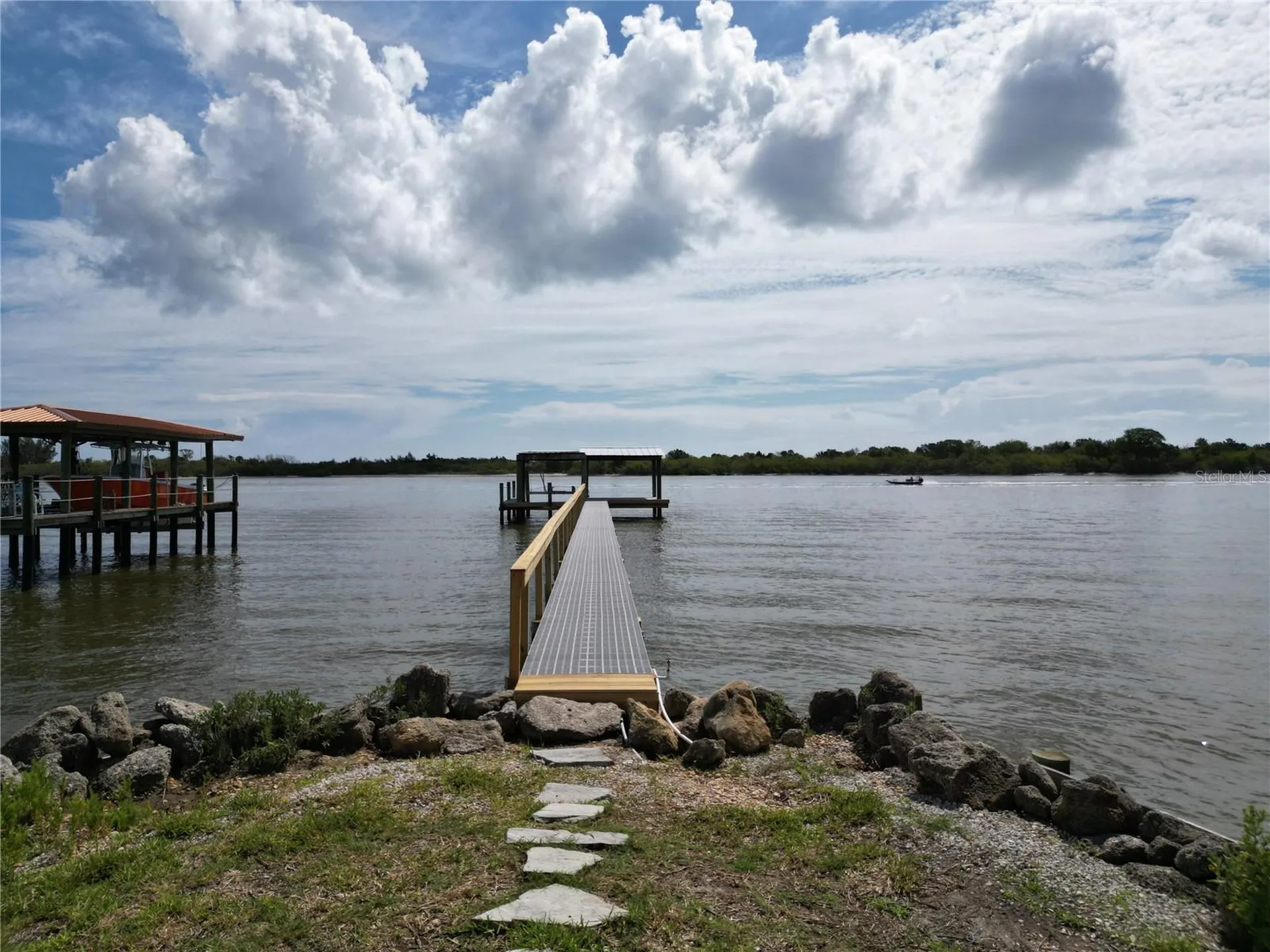 1205 S Riverside Drive Edgewater FL 32132