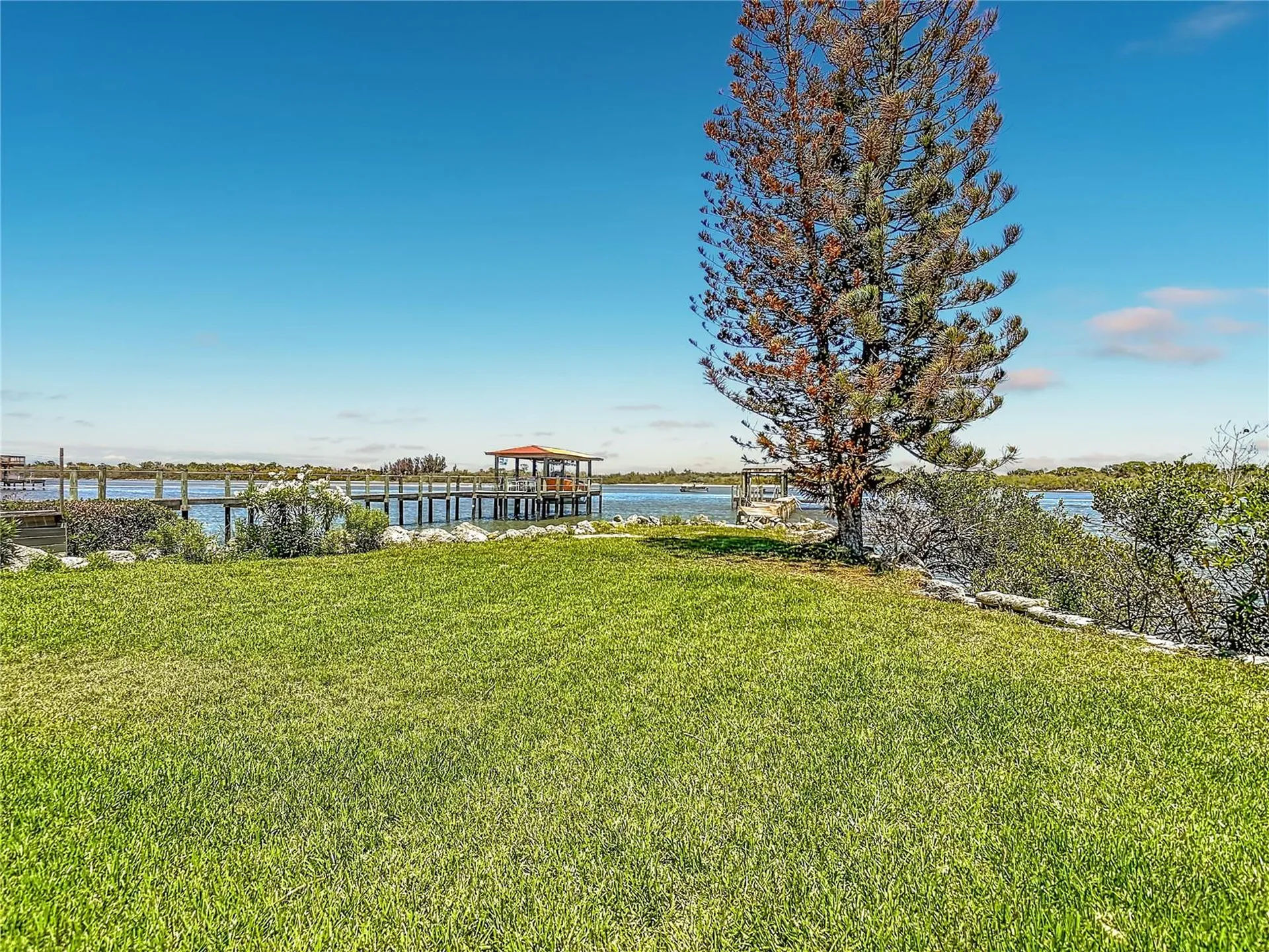 1205 S Riverside Drive Edgewater FL 32132