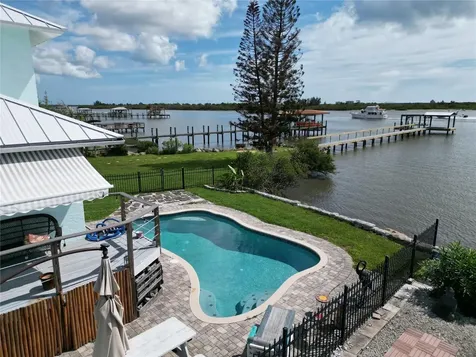 1205 S Riverside Drive Edgewater FL 32132