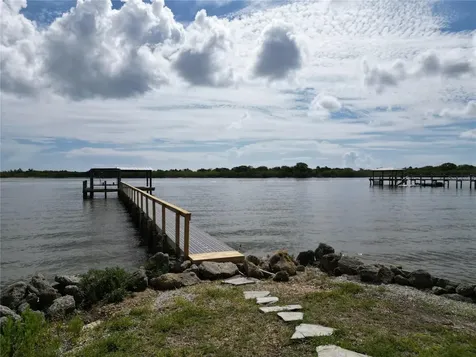 1205 S Riverside Drive Edgewater FL 32132