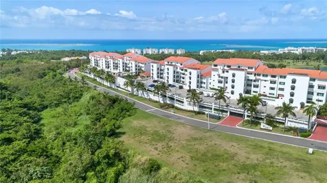 62 Las Vistas Rio Grande PR 00745