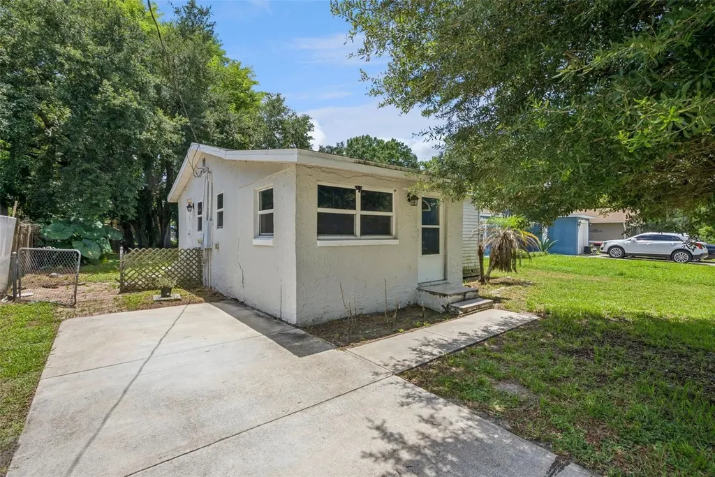 5000 Huppel Avenue Orlando FL 32811
