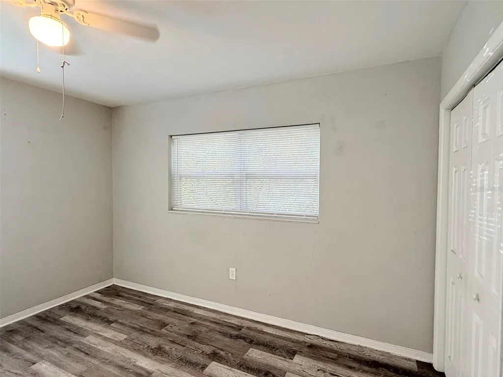 6041 43rd Avenue N St Petersburg FL 33709