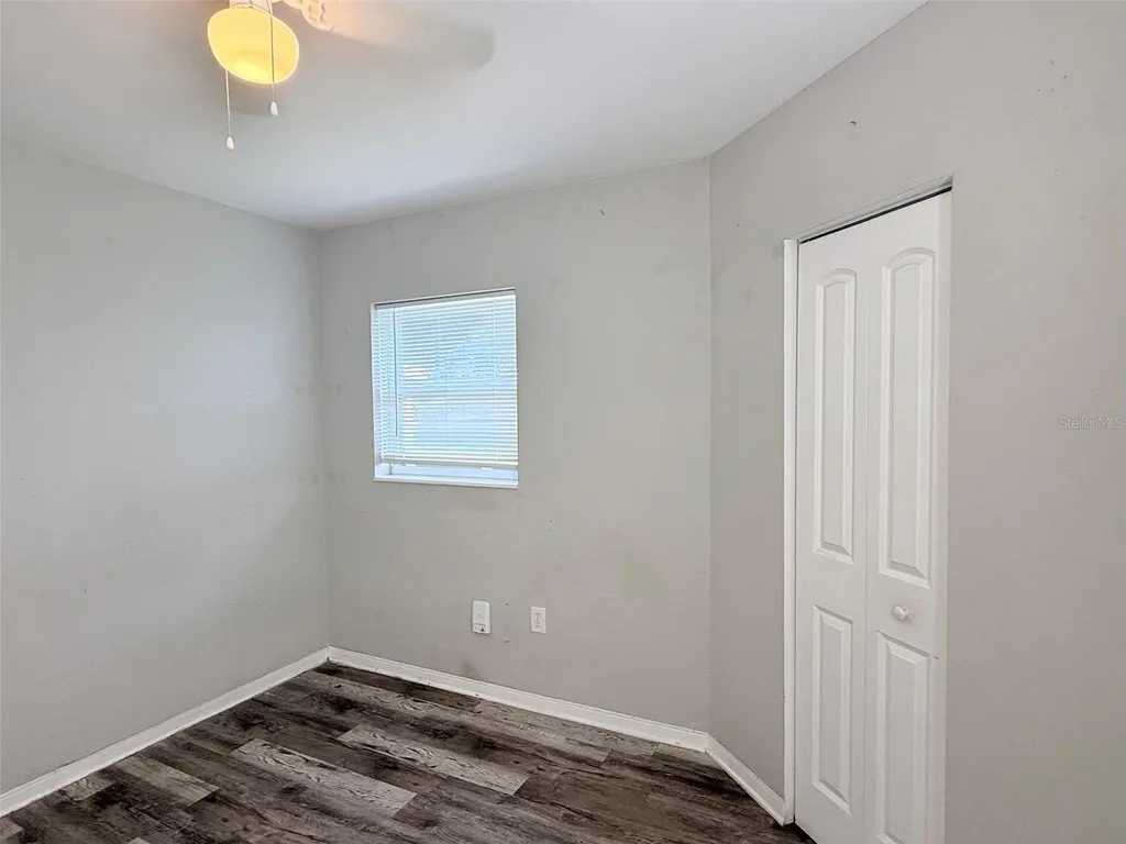 6041 43rd Avenue N St Petersburg FL 33709
