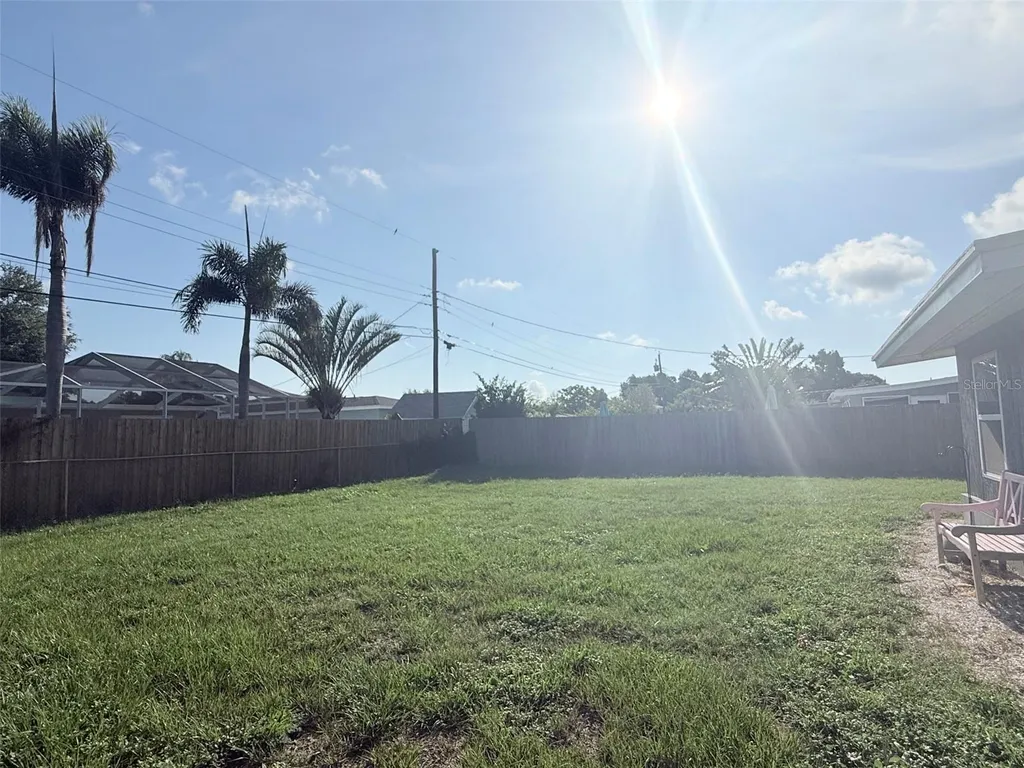 6041 43rd Avenue N St Petersburg FL 33709