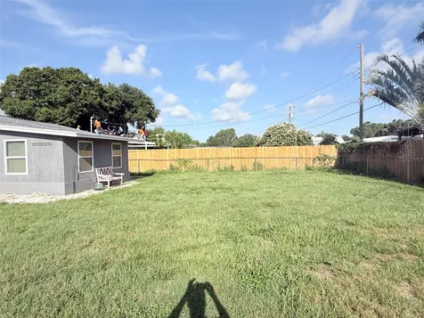 6041 43rd Avenue N St Petersburg FL 33709