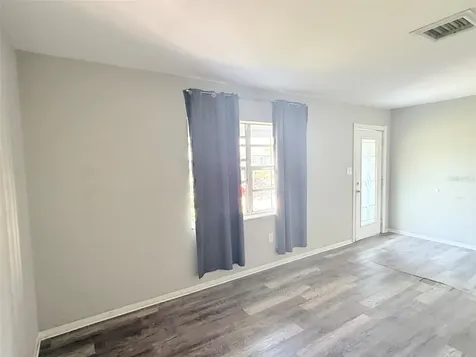 6041 43rd Avenue N St Petersburg FL 33709