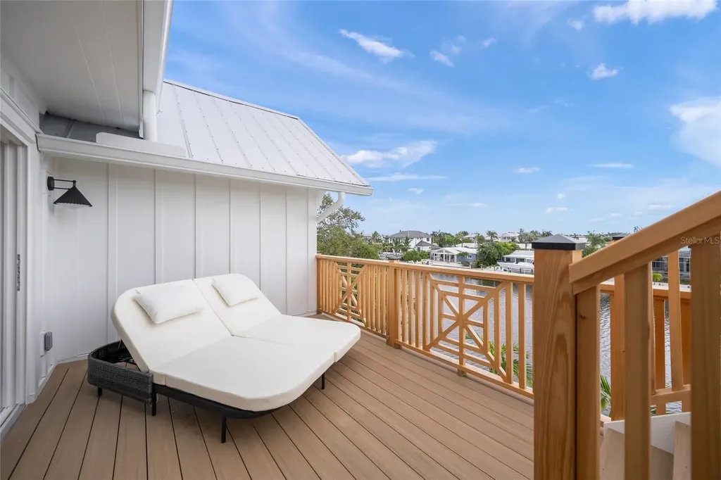 525 68th Street Holmes Beach FL 34217
