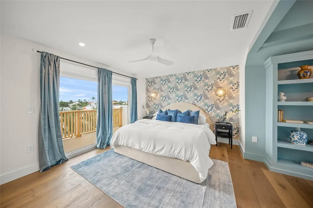 525 68th Street Holmes Beach FL 34217