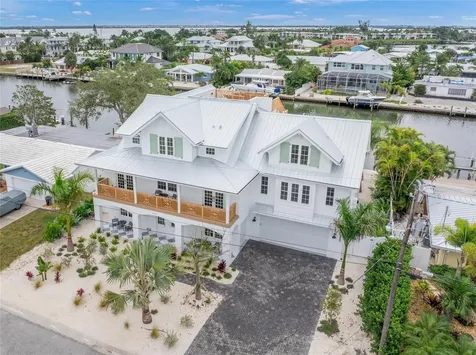 525 68th Street Holmes Beach FL 34217