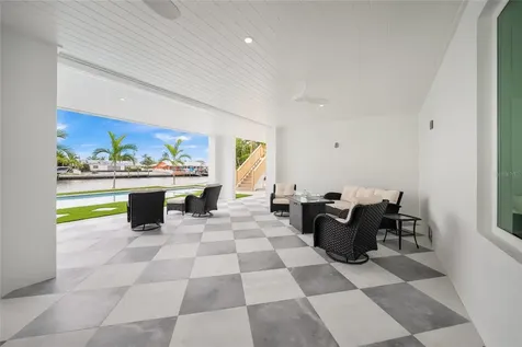 525 68th Street Holmes Beach FL 34217