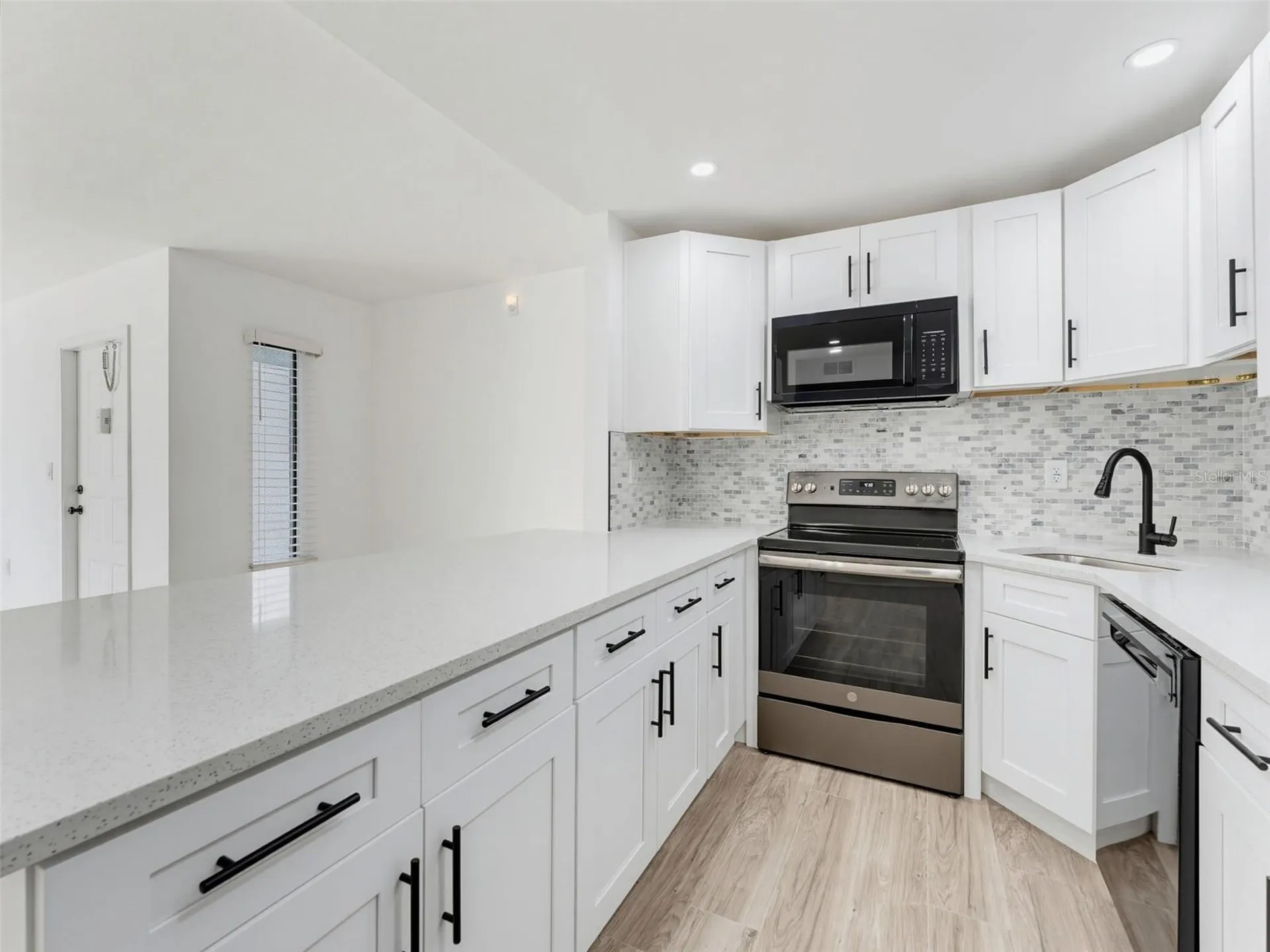 1261 Pine Ridge Circle W Tarpon Springs FL 34688
