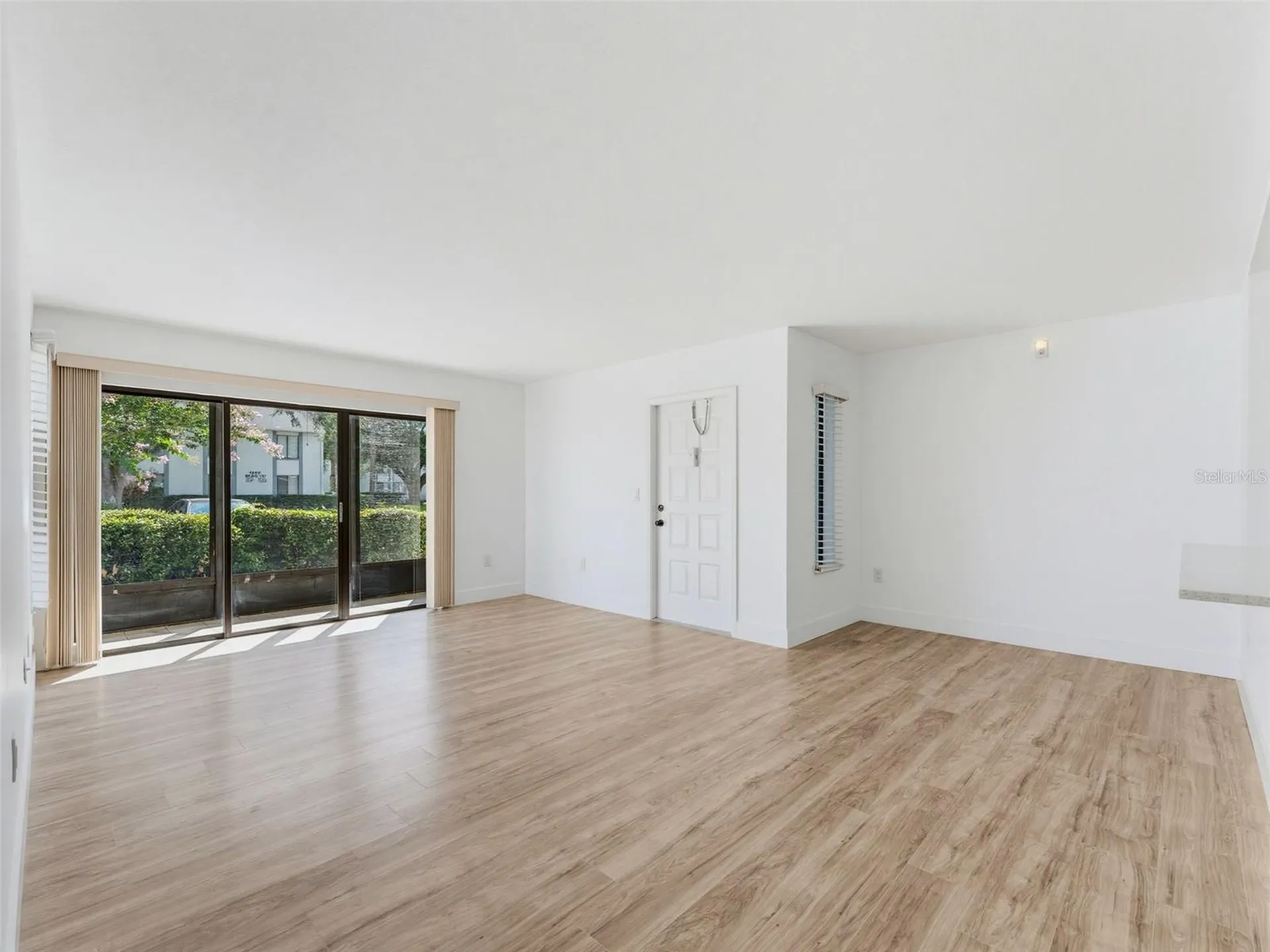 1261 Pine Ridge Circle W Tarpon Springs FL 34688